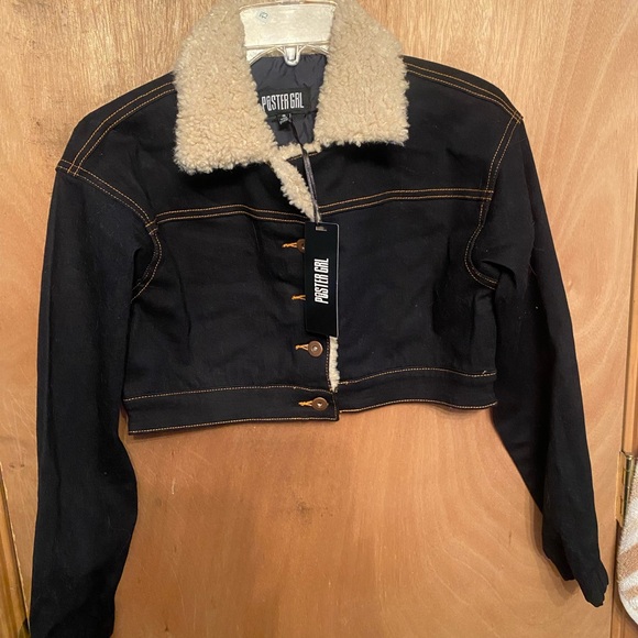 POSTER GIRL Cropped Jacket with Cream shearling Collar - Picture 14 of 15